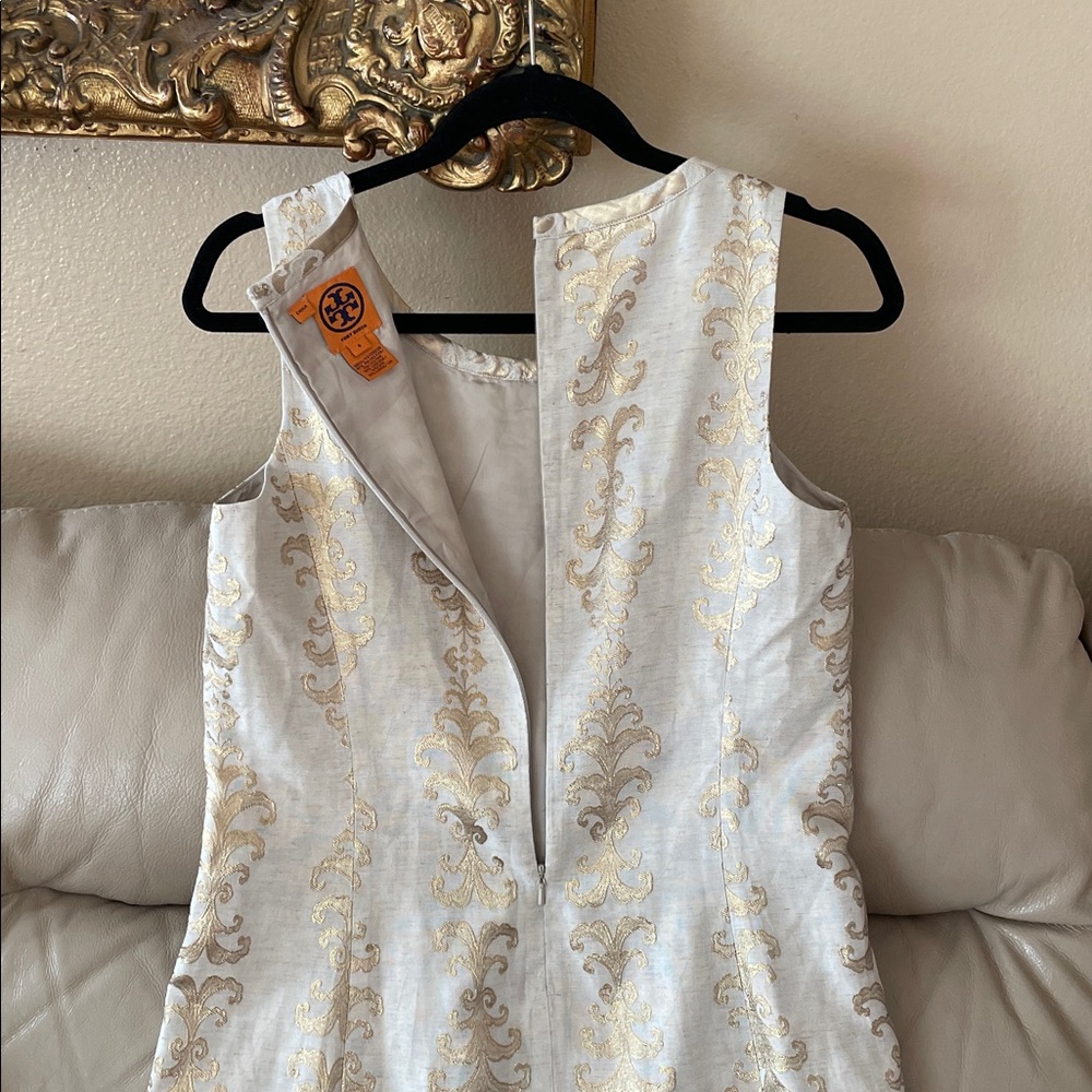 $450 Tory Burch Maggie Gold Brocade Sleeveless Shift Dress - Picture 7 of 9